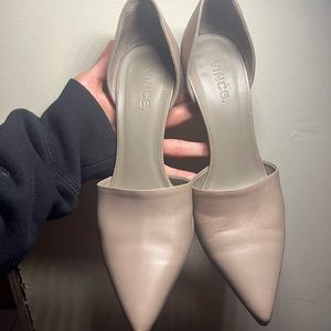 Vince pointy pumps